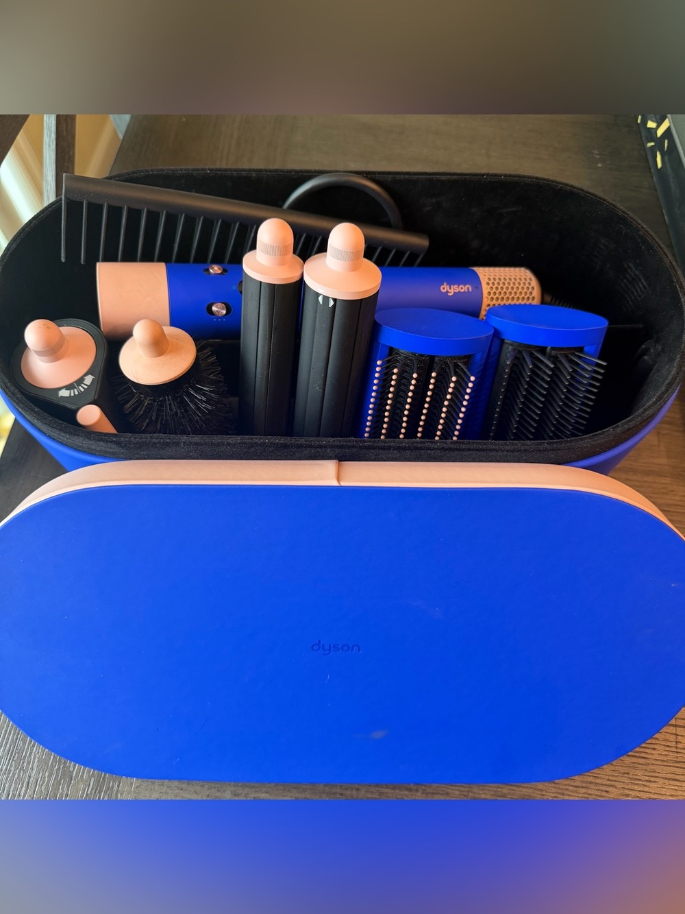Special Edition Dyson Air-wrap multi-style complete set (limited edition).